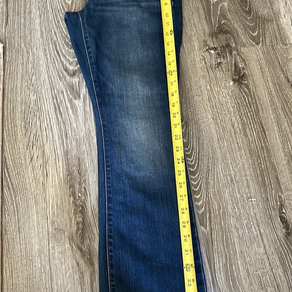 Old navy blue jeans kicker boot-cut - Picture 8 of 9